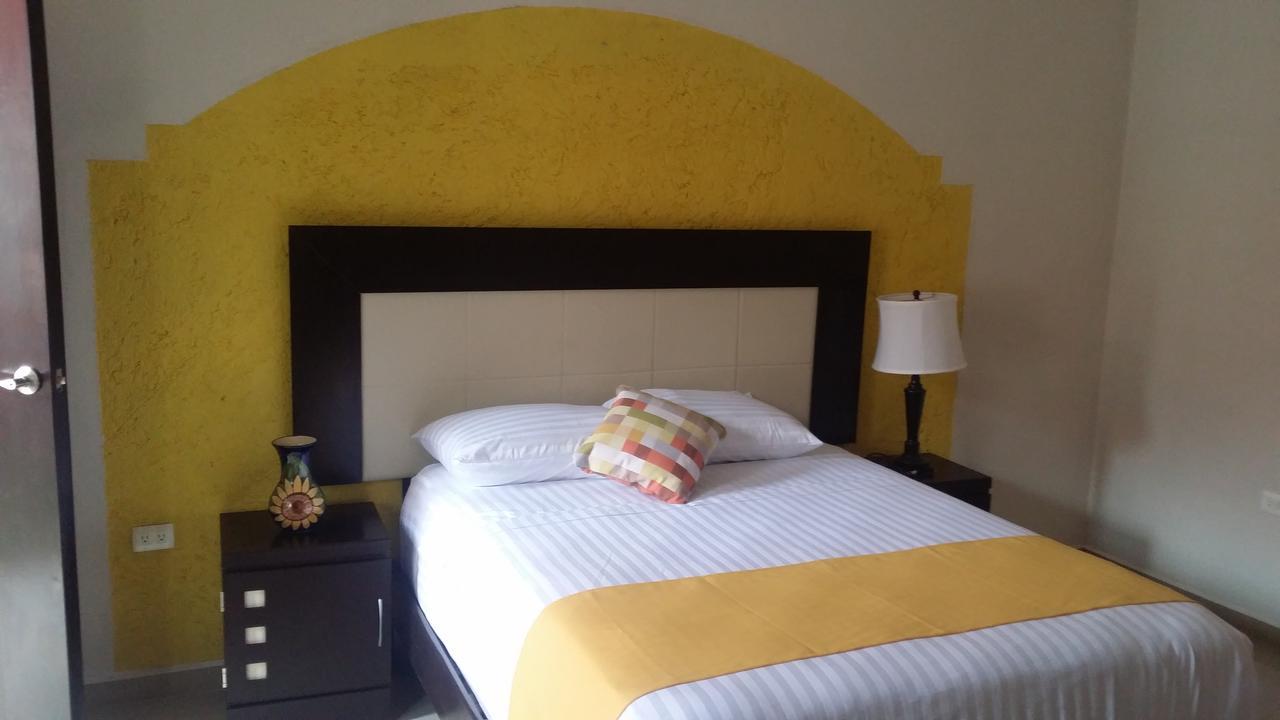 Hotel Quinta Marciala Mx Valladolid  Esterno foto